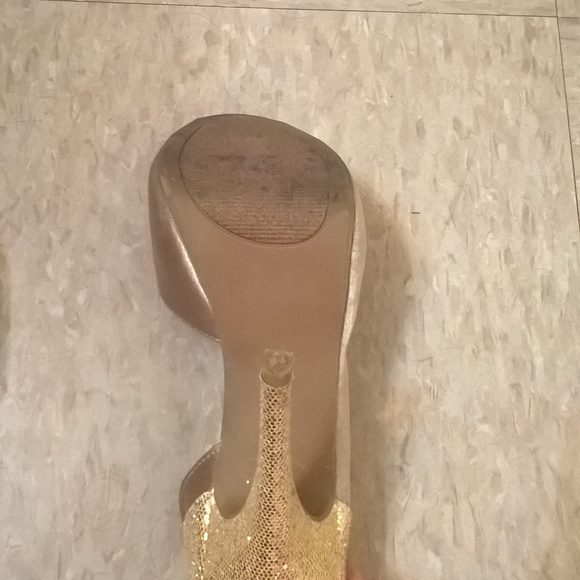 Steve Madden PDevaa Stiletto Sparkling Heel Gold 7 - Picture 8 of 8